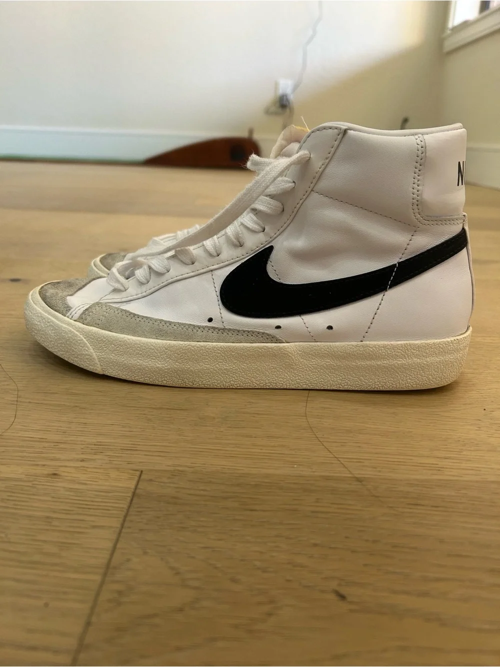 Nike blazer mid ‘77 vintage blazers